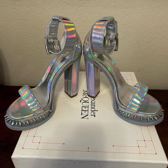 Alexander McQueen iridescent faux leather sandals NWT - Picture 8 of 10